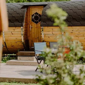  Tente de luxe Insolite Sous Forme De Tonneau 1 Domaine Les Hirondelles